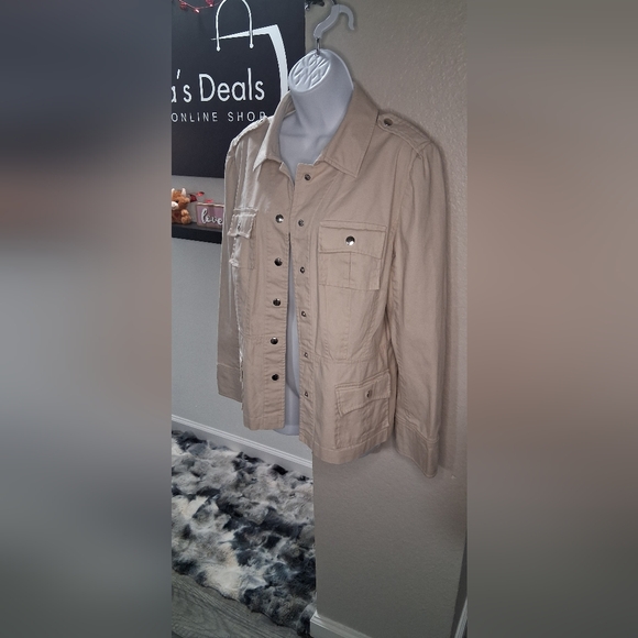 Evelyn Women's Beige Jacket - Picture 2 of 16